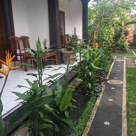 Pondok Ayu Homestay Убуд Экстерьер фото